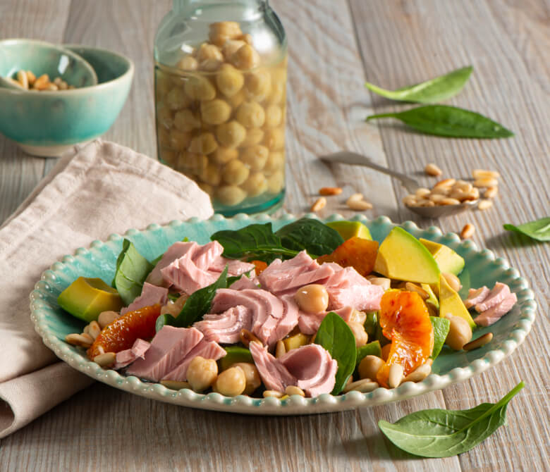 Thunfischsalat mit kichererbsen, avocado und orange - Rio Mare